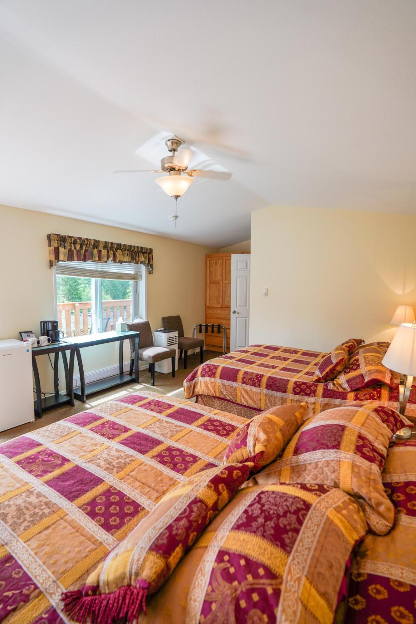 Double Room with Mountain View